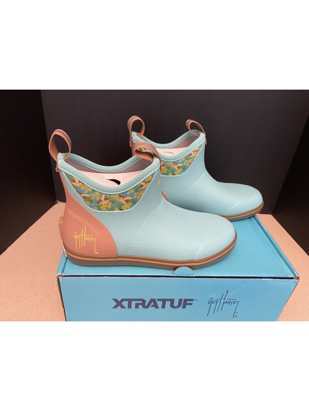 New! Womens Xtratuf 6” Ankle Deck Boot “Guy Harvey” With Turtles. Size 8.